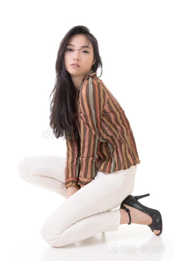94间房主跳舞 烟雾缭绕